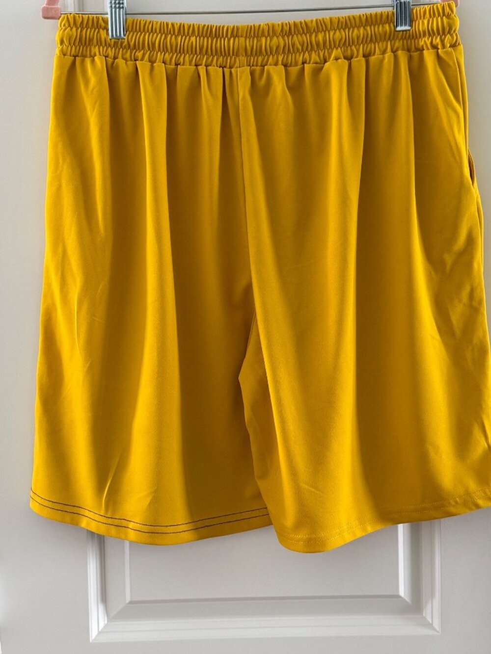 Yellow & Black Colorblock Mens Two-Piece T-Shirt And Shorts Set - XL - Picture 7 of 7